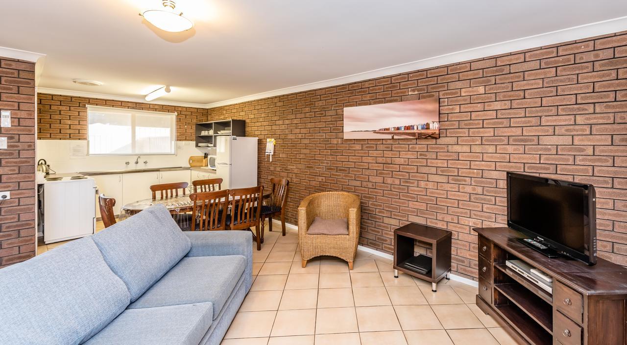 Intown Apartments Geraldton Exterior foto